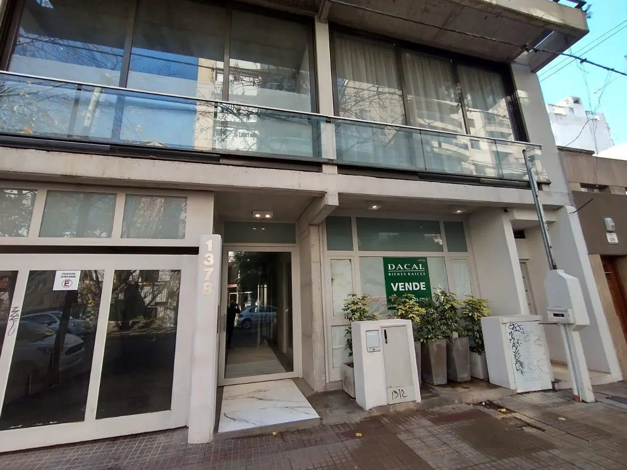 Local en venta en La Plata 2
