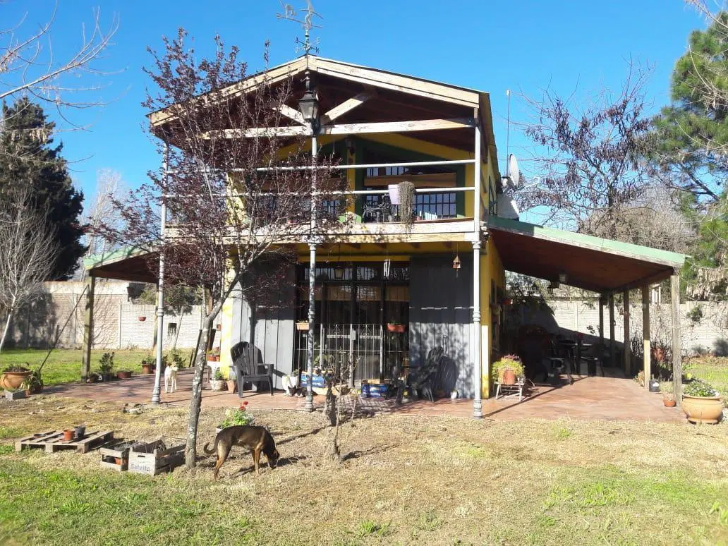 Casa en venta en Arturo Segui 5