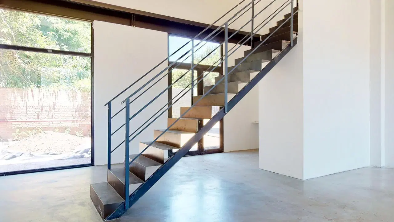 Local - Paseo Gonnet - Centenario y 493 - Dacal Bienes Raices 5