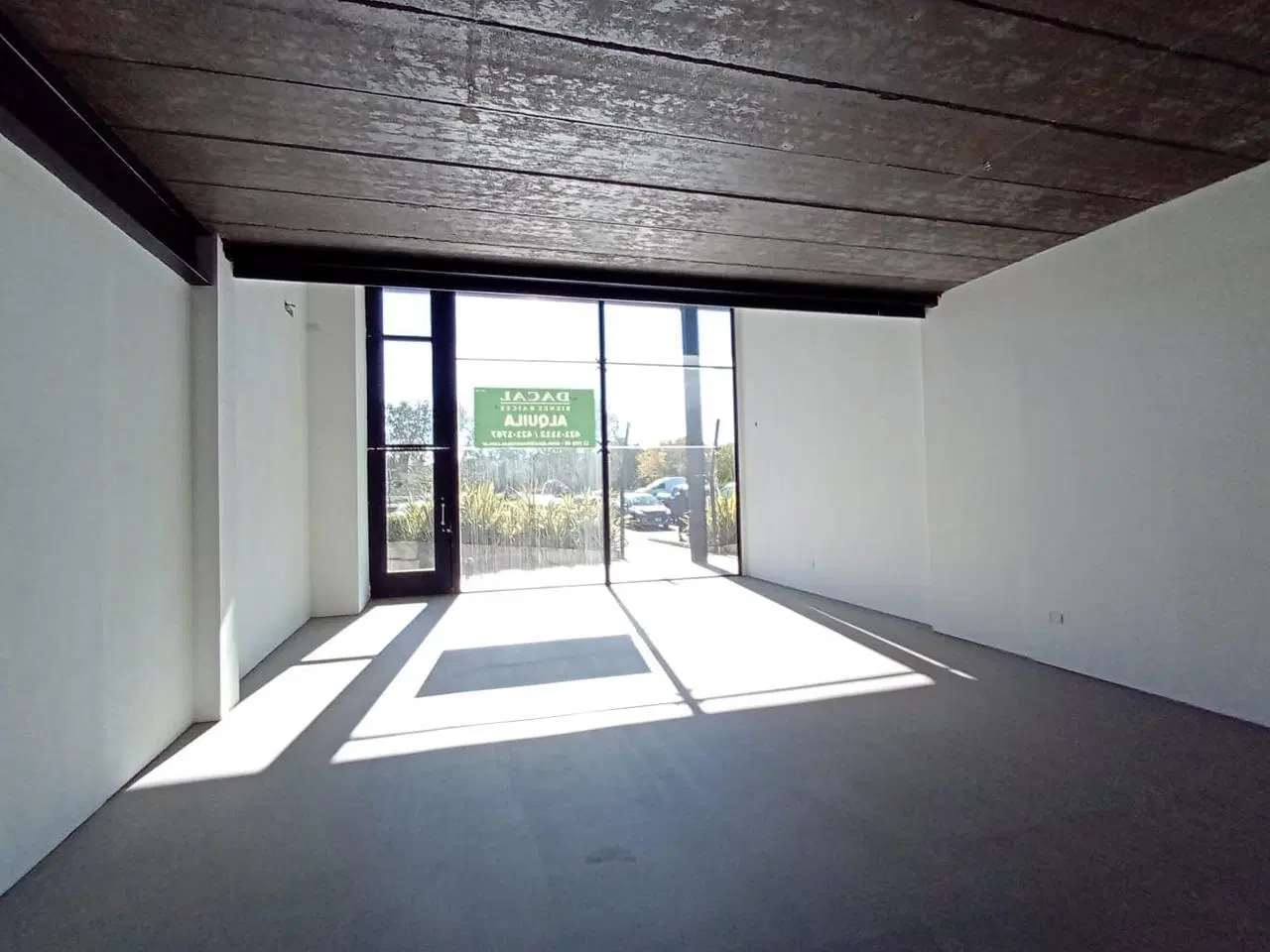Local - Paseo Gonnet - Centenario y 493 - Dacal Bienes Raices 4