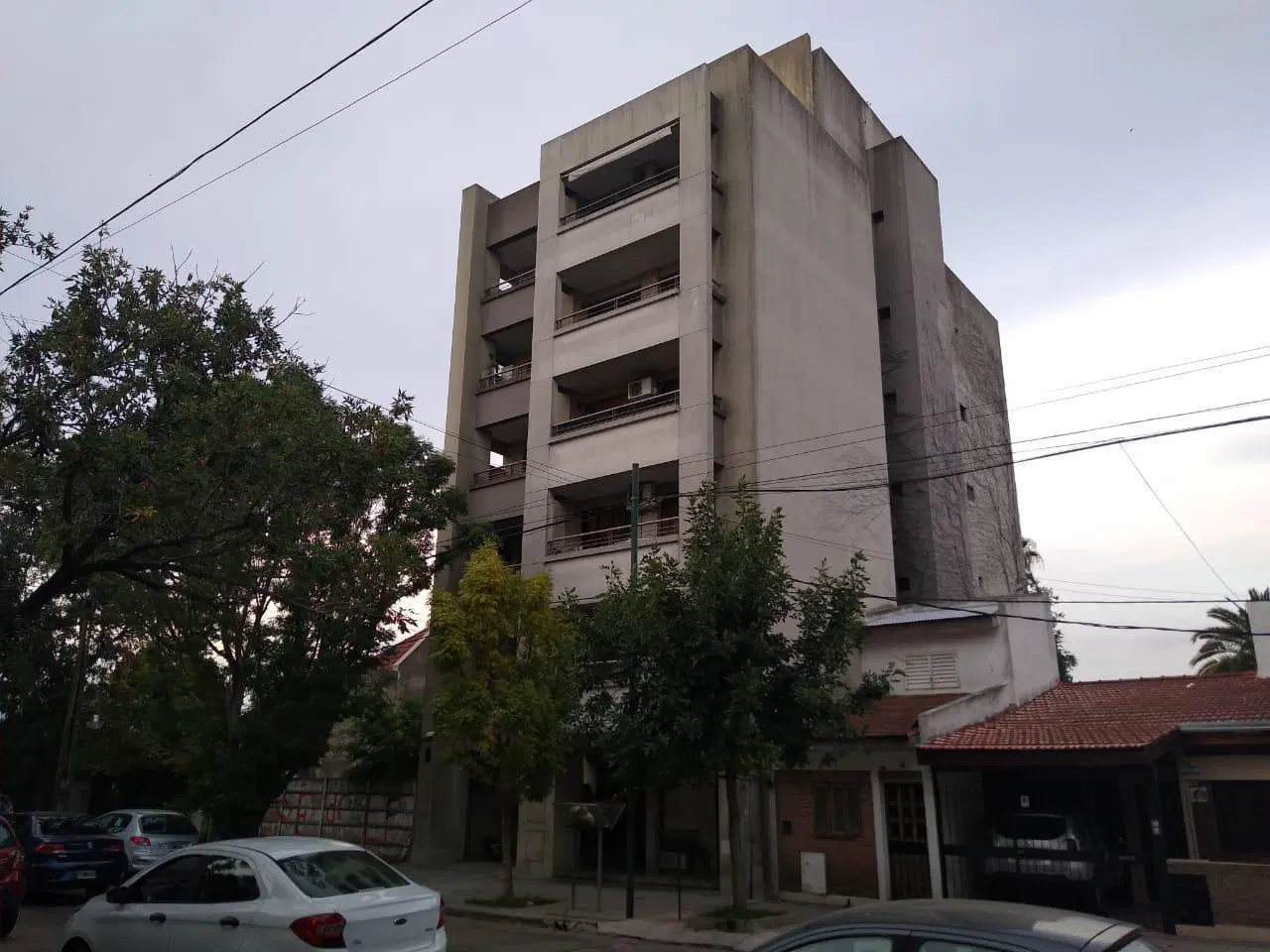 Cochera en venta en La Plata 4