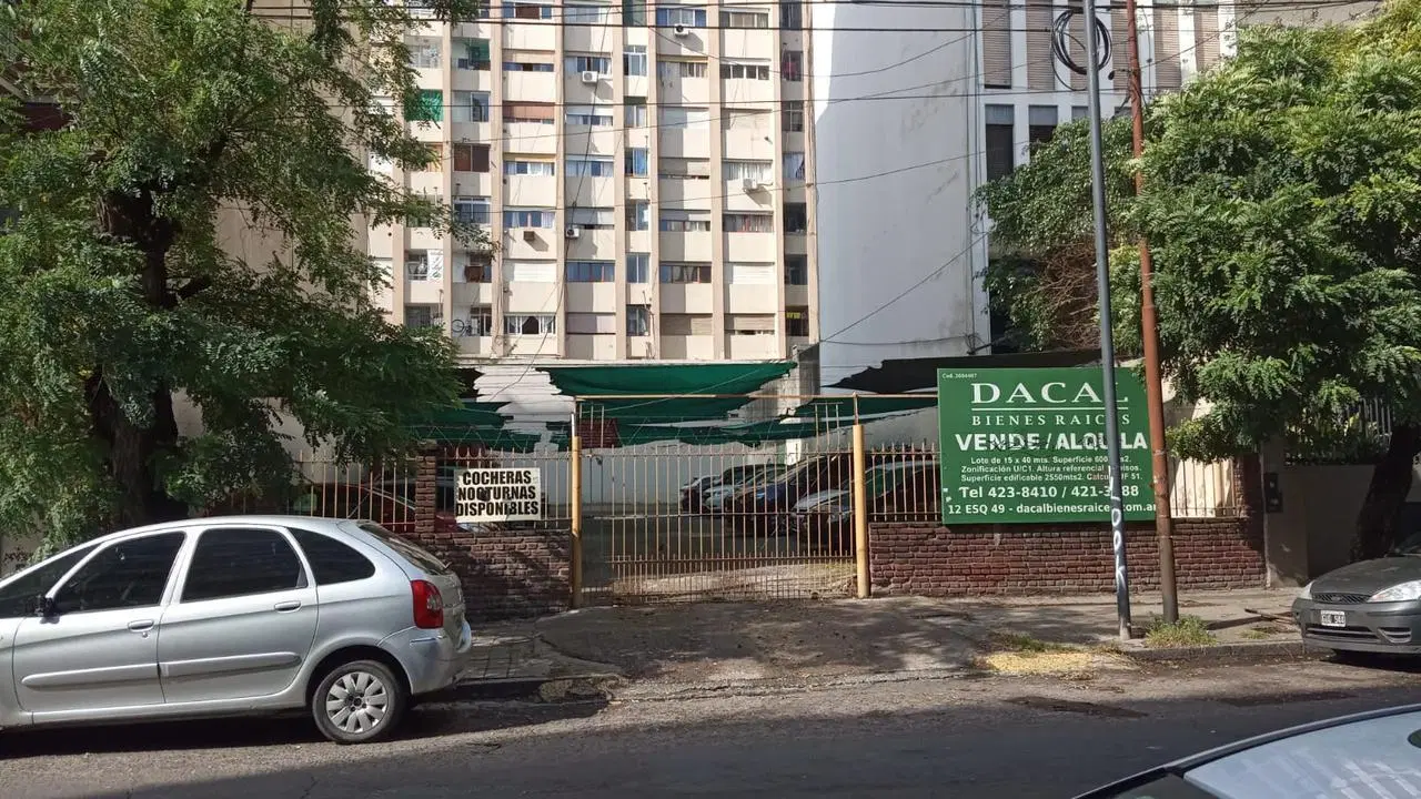 Terreno en venta en La Plata 3