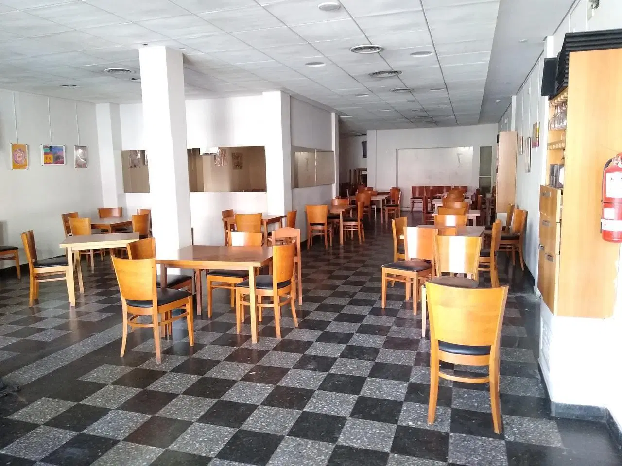 Local en venta en La Plata 5