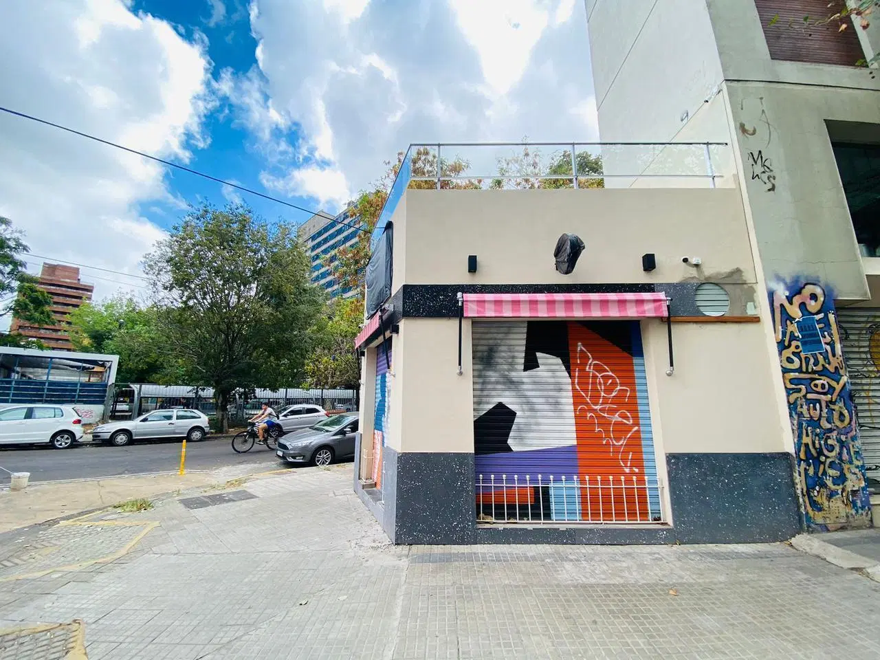 Local en venta en La Plata 4