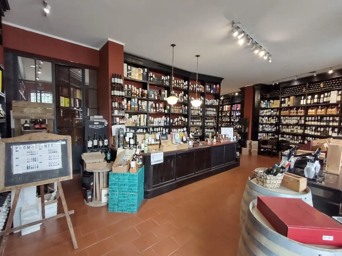 Local en venta en La Plata 3