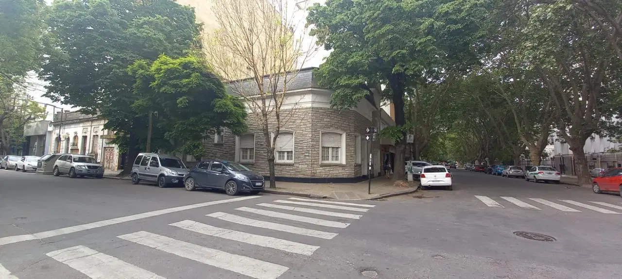 Casa en venta en La Plata 4