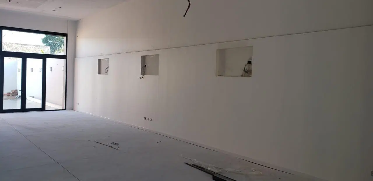 Local en venta en La Plata 4