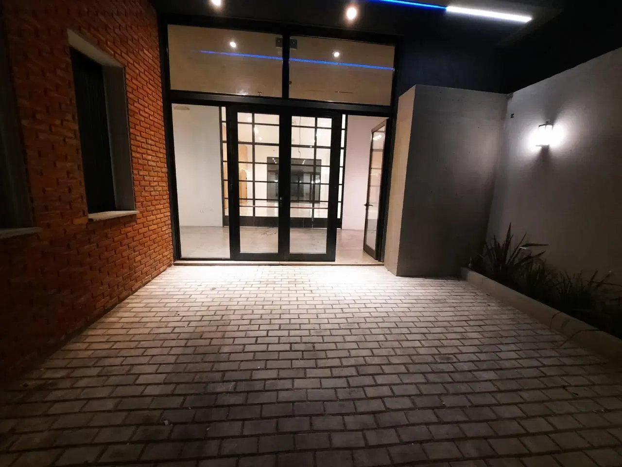 Local en venta en La Plata 3