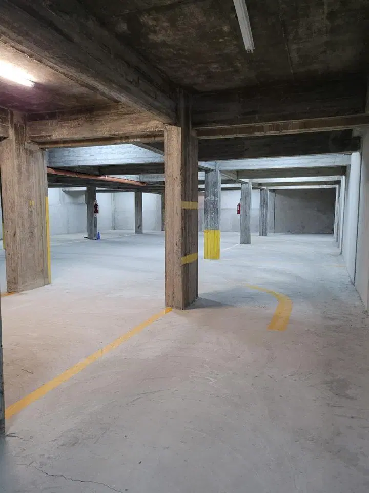 Cochera en venta en La Plata 2