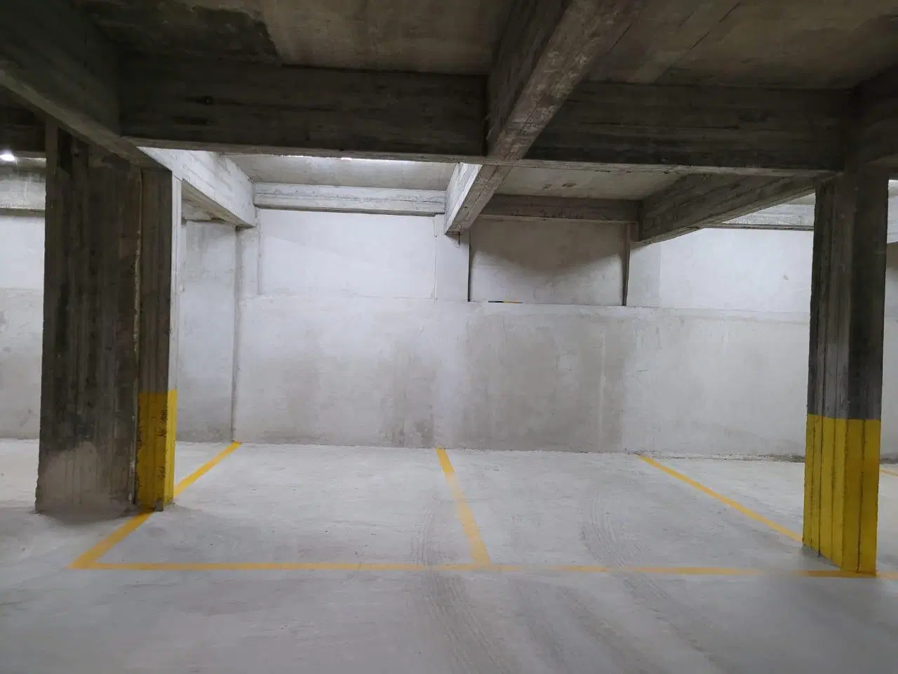 Cochera en venta en La Plata 4