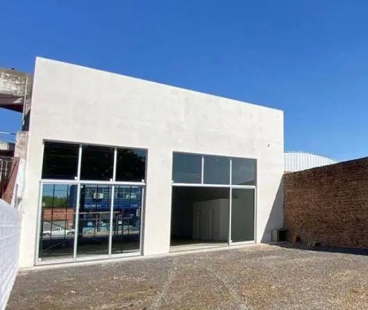 Local en venta en La Plata 2