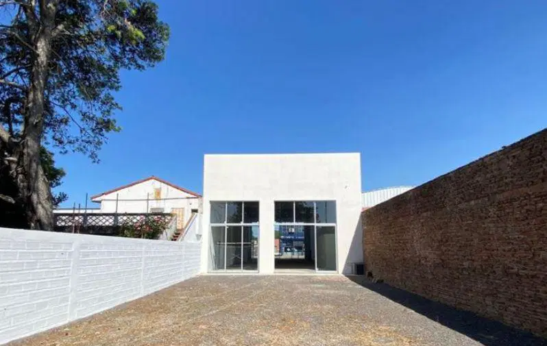 Local en venta en La Plata 4