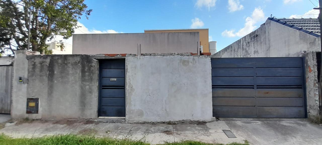 Casa en venta en Los Hornos - Dacal Bienes Raíces