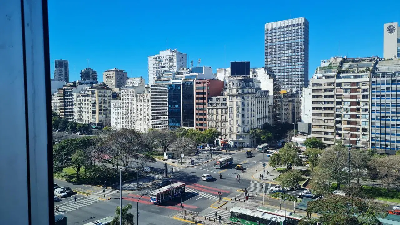 Oficina en venta en Retiro 8