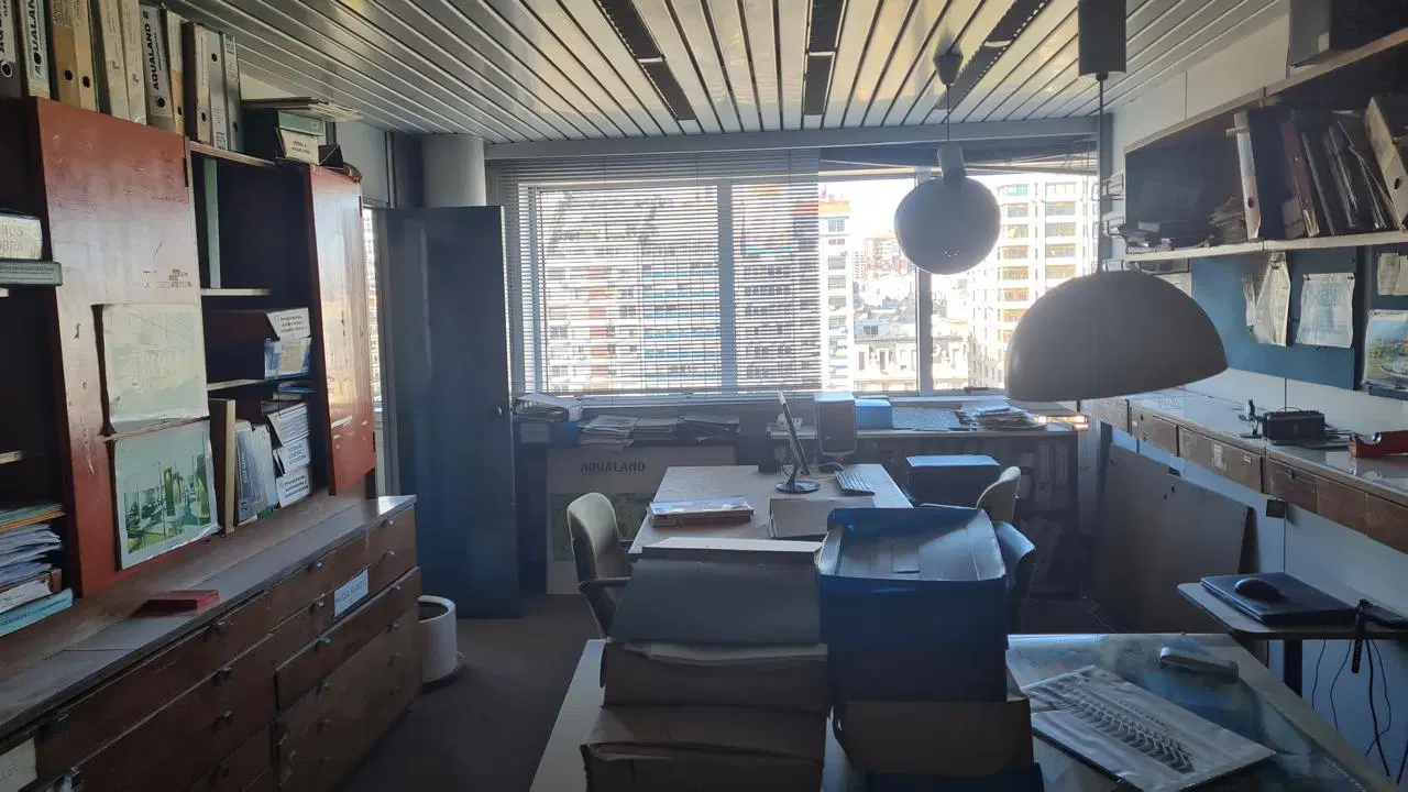 Oficina en venta en Retiro 3