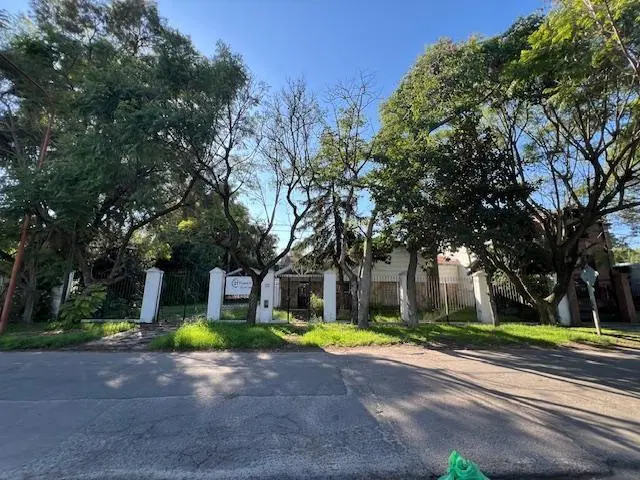 Casa en venta en Manuel B. Gonnet 1