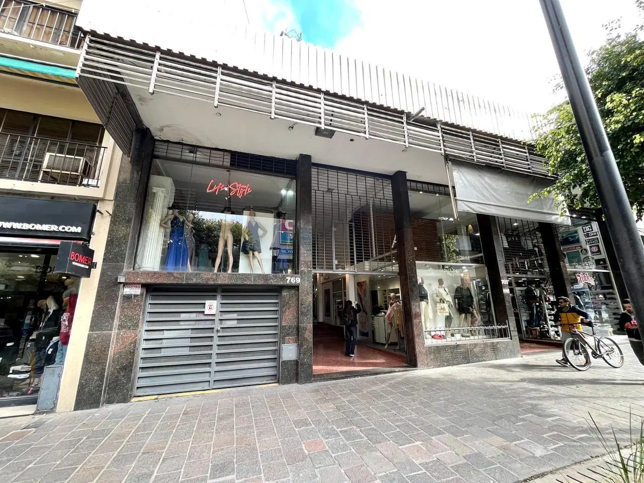 Edificio Comercial en venta en La Plata 3