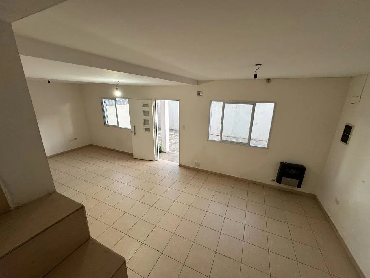 Dúplex en venta en Los Hornos. 2