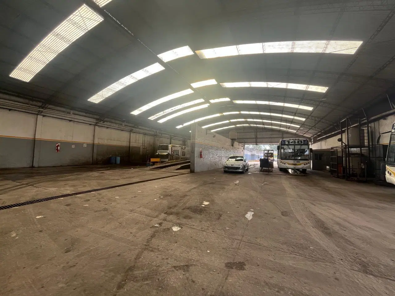 Nave industrial en venta en Quilmes 2