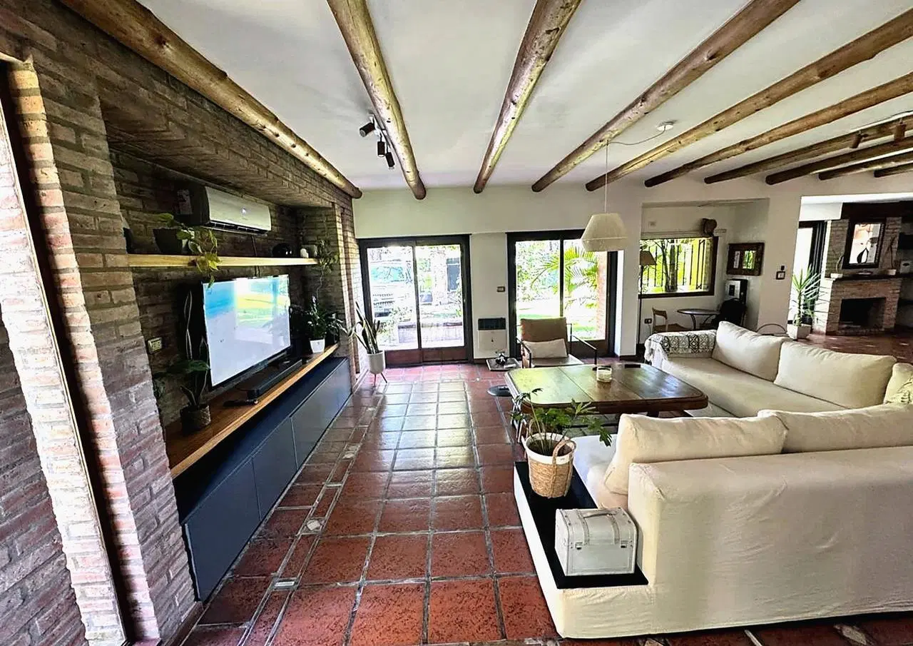 Casa en venta en Manuel B Gonnet 8