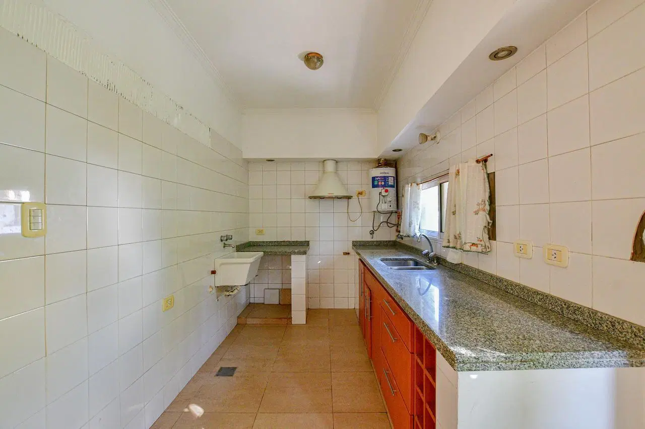 Local en venta en La Plata 3