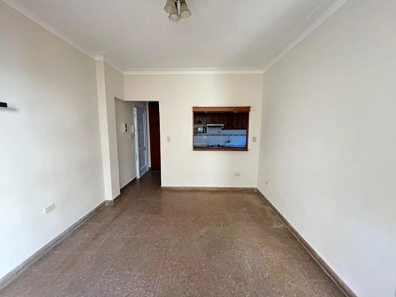 Departamento de 2 dormitorios en alquiler en La Plata 4