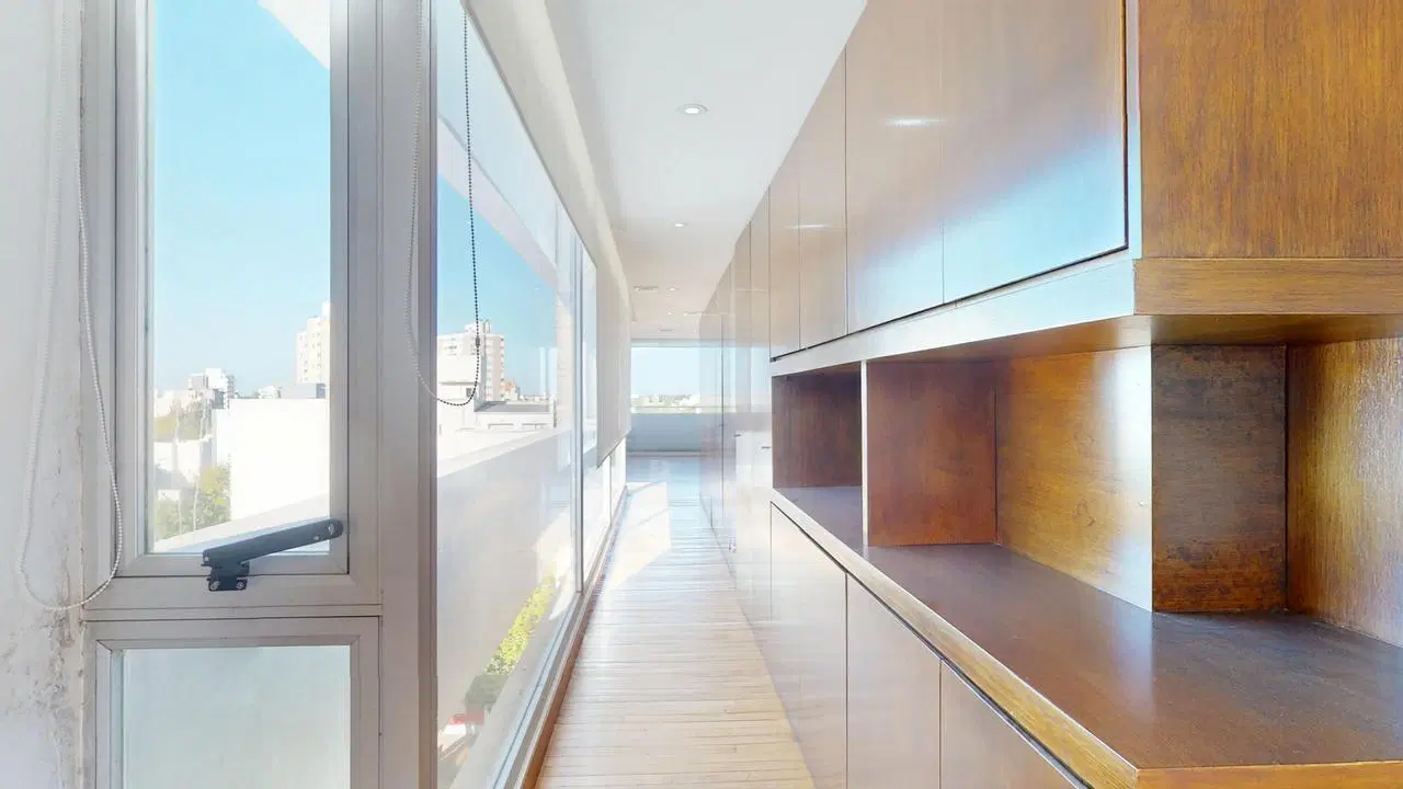 Piso de categoria en venta en La Plata 5