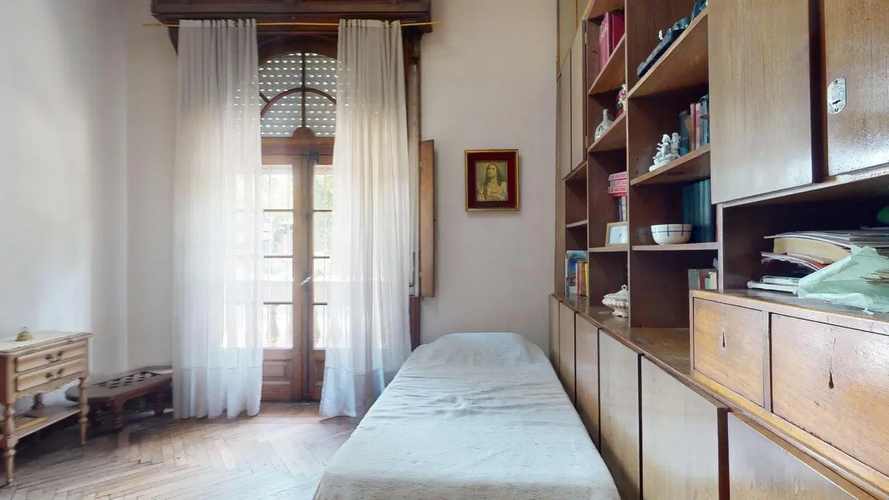 Casa de estilo en venta en La Plata 8