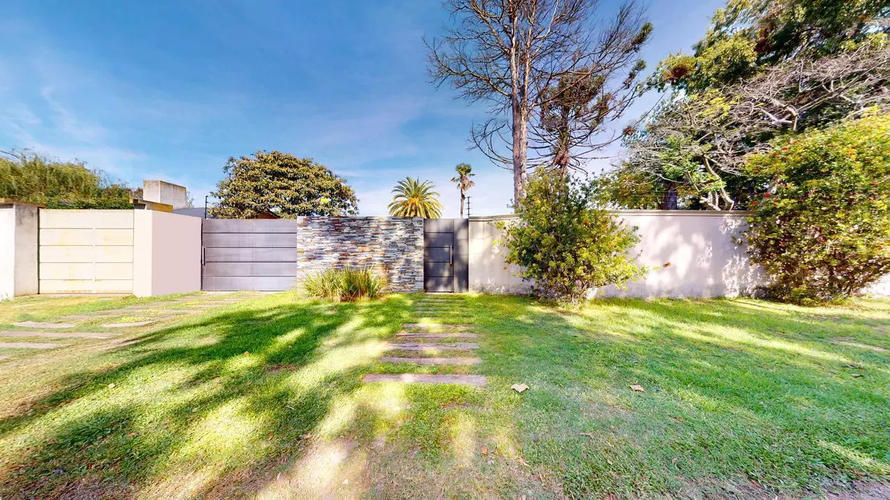Casa en venta en Villa Elisa 4