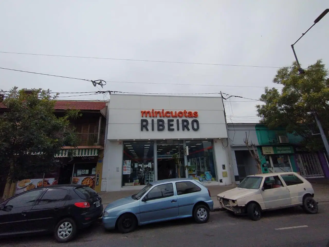 Local en venta en Los Hornos 3