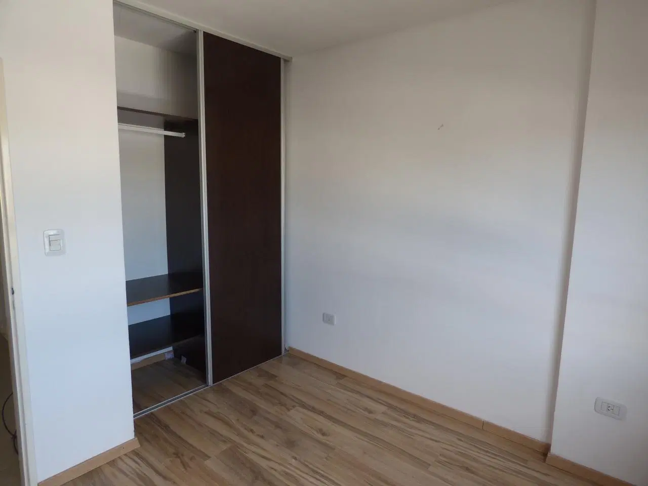 Dúplex de 2 dormitorios en alquiler en La Plata 1
