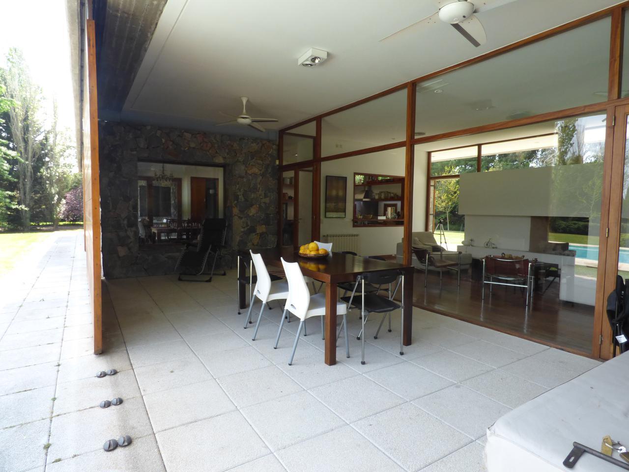 Casa en Villa Elisa - Dacal Bienes Raíces