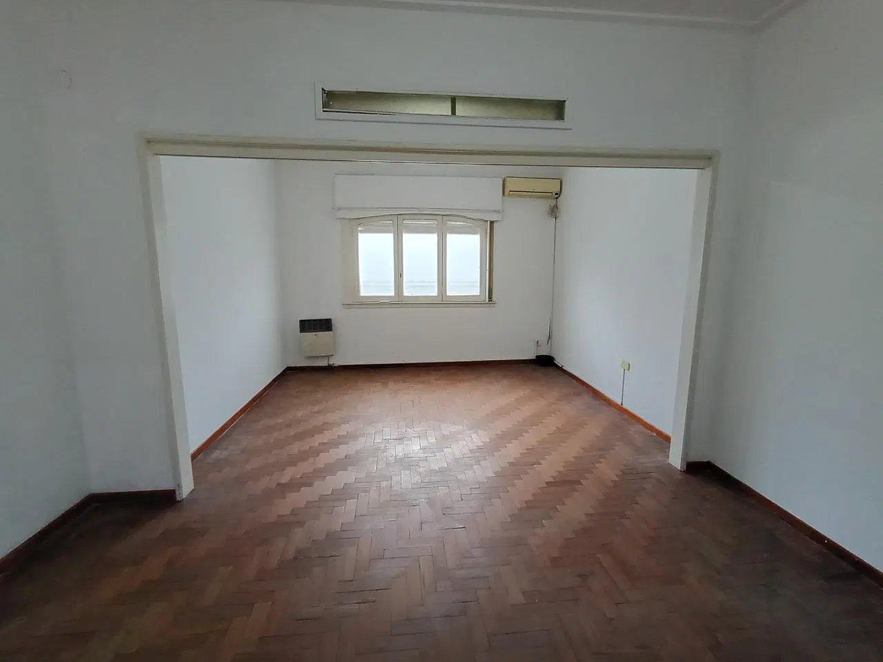 Casa en alquiler con fin comercial en La Plata 5