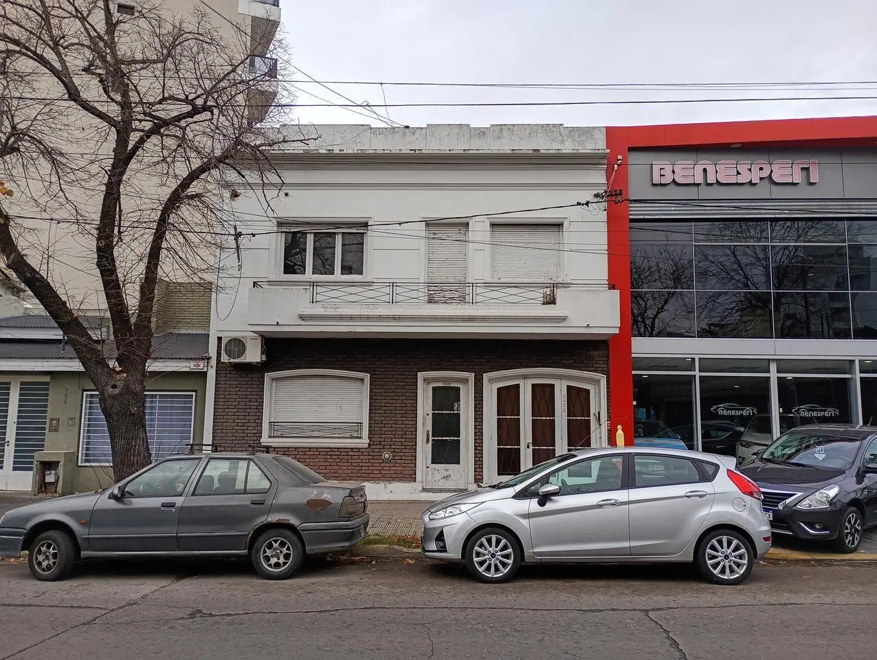 Casa en alquiler con fin comercial en La Plata 3