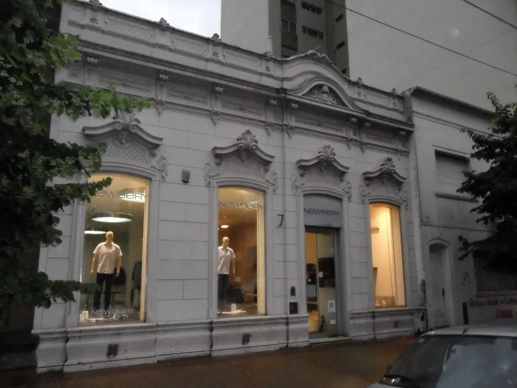 Local en Alquiler en La Plata Avenida 44 e/ 11 y 12 3