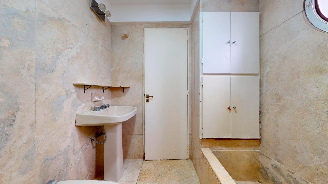 Departamento de 2 dormitorios en venta en La Plata
