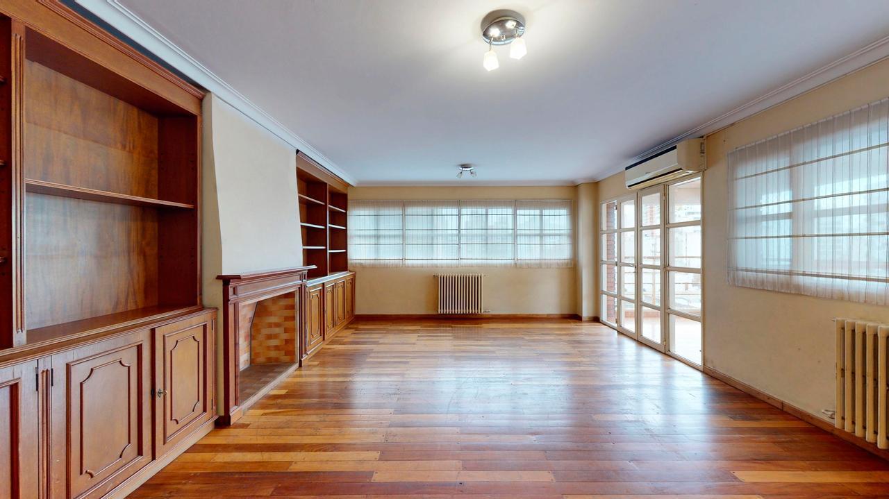 Departamento de 2 dormitorios en venta en La Plata