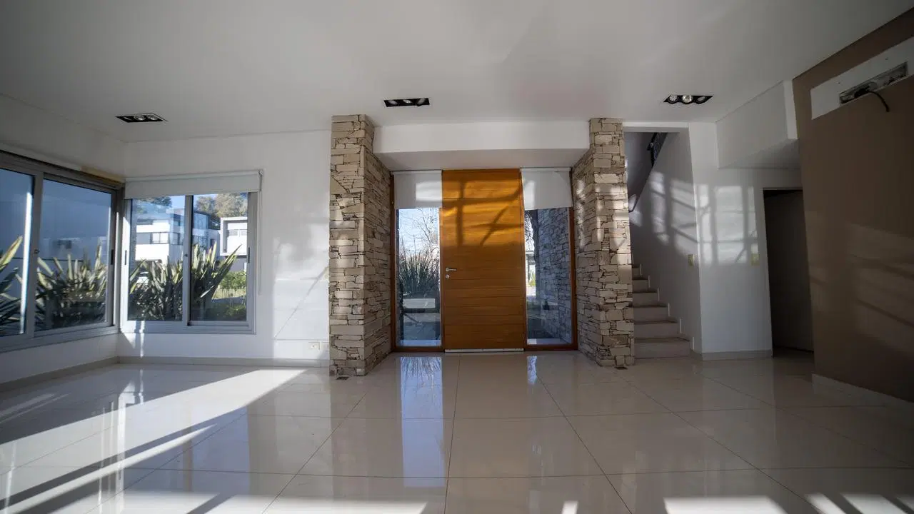 Casa de 4 ambientes en venta en Weston 3