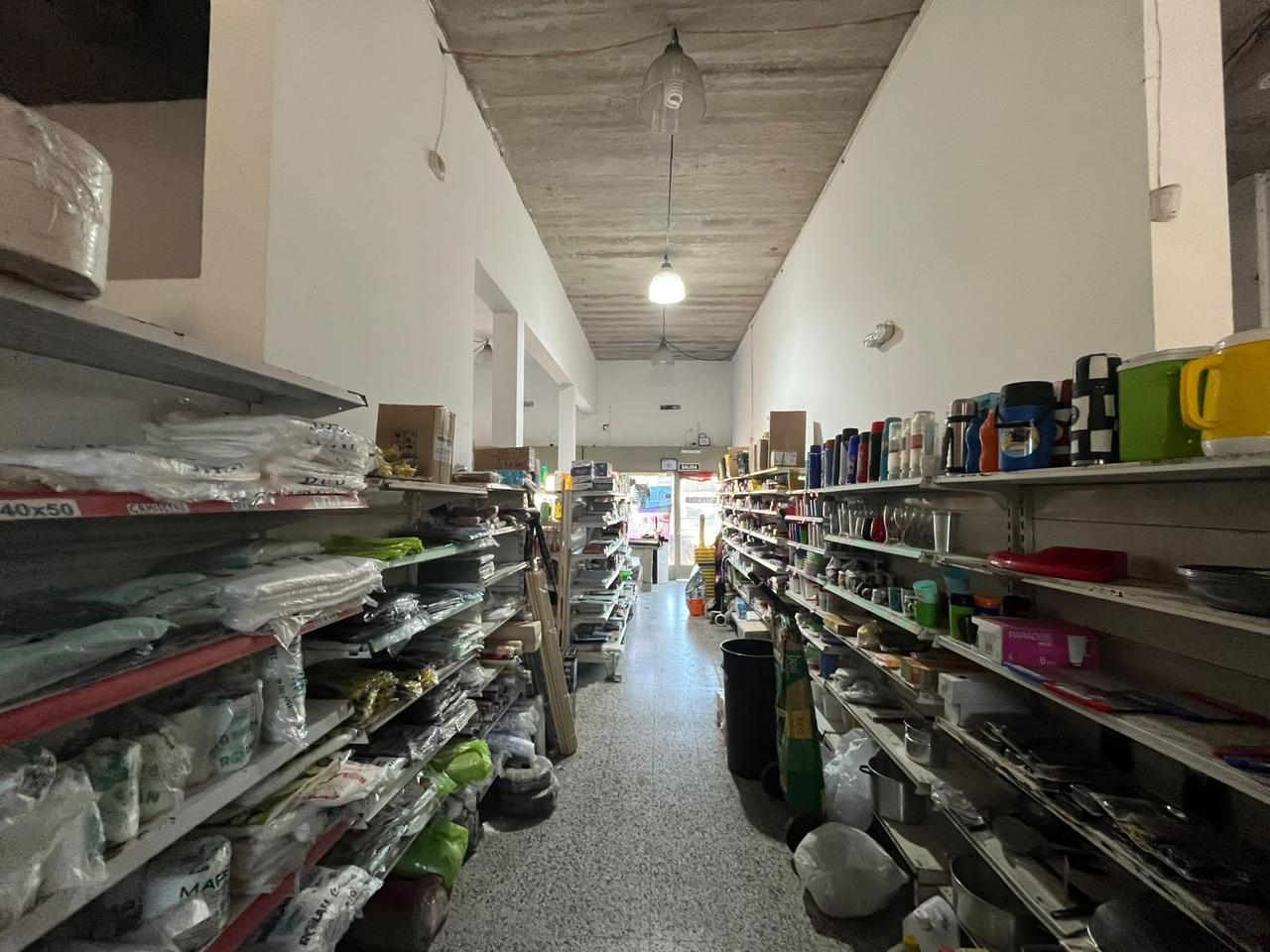 Foto de Local en Los Hornos, imagen 5