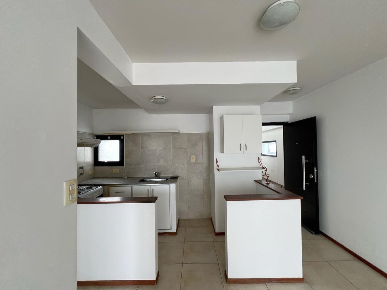 Foto de Departamento en venta de 1 dormitorio en La Plata, imagen 2