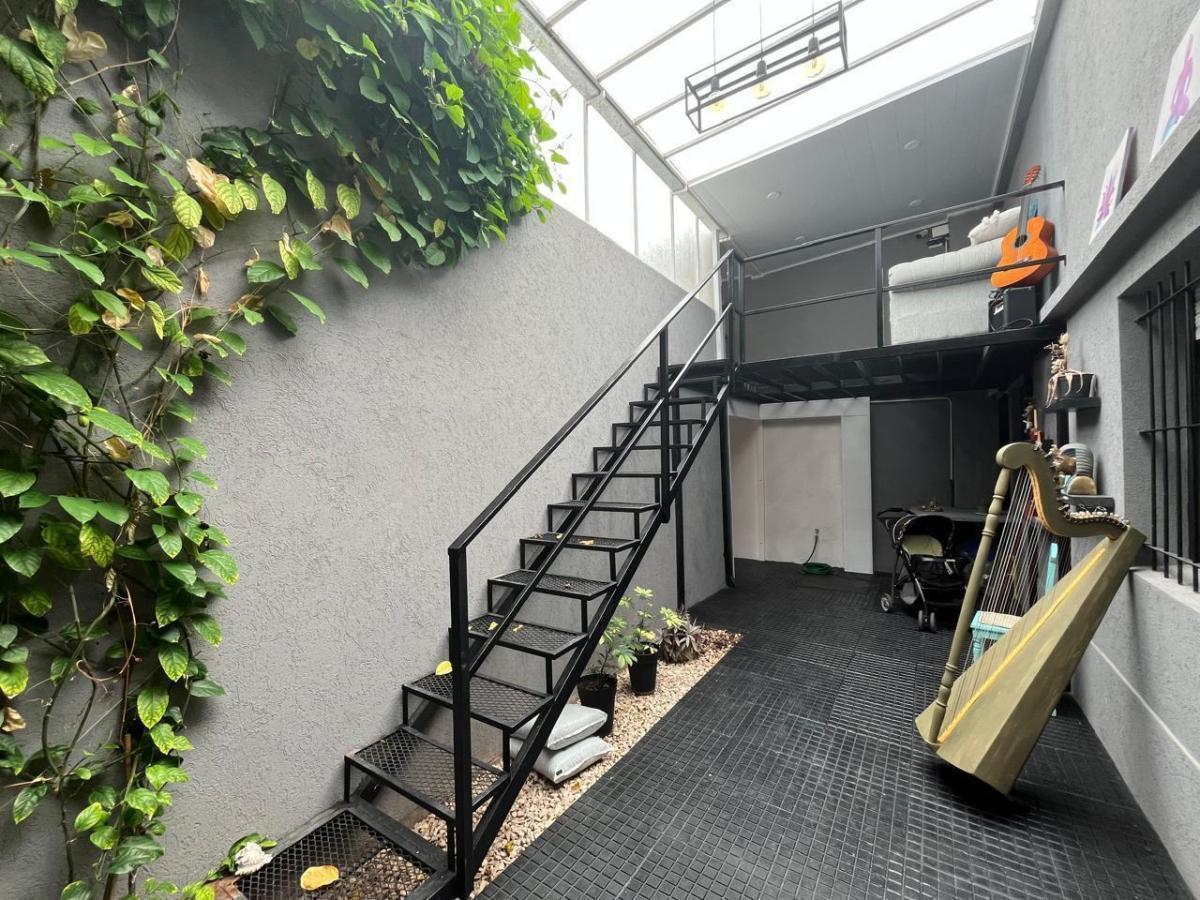 Foto de Casa en venta próxima a Plaza Güemes La Plata, imagen 3