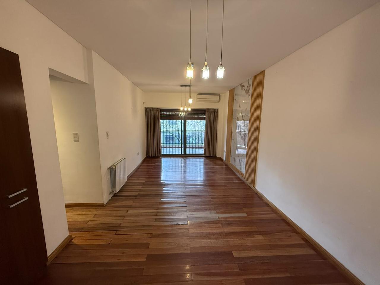 Foto de Departamento en venta próximo a calle 12, 2 dormitorios en La Plata, imagen 2