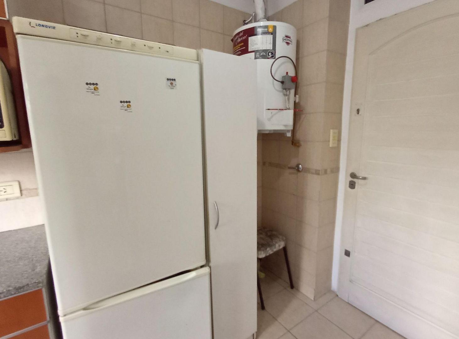 Foto de Departamento de 2 dormitorios en venta en La Plata, imagen 3