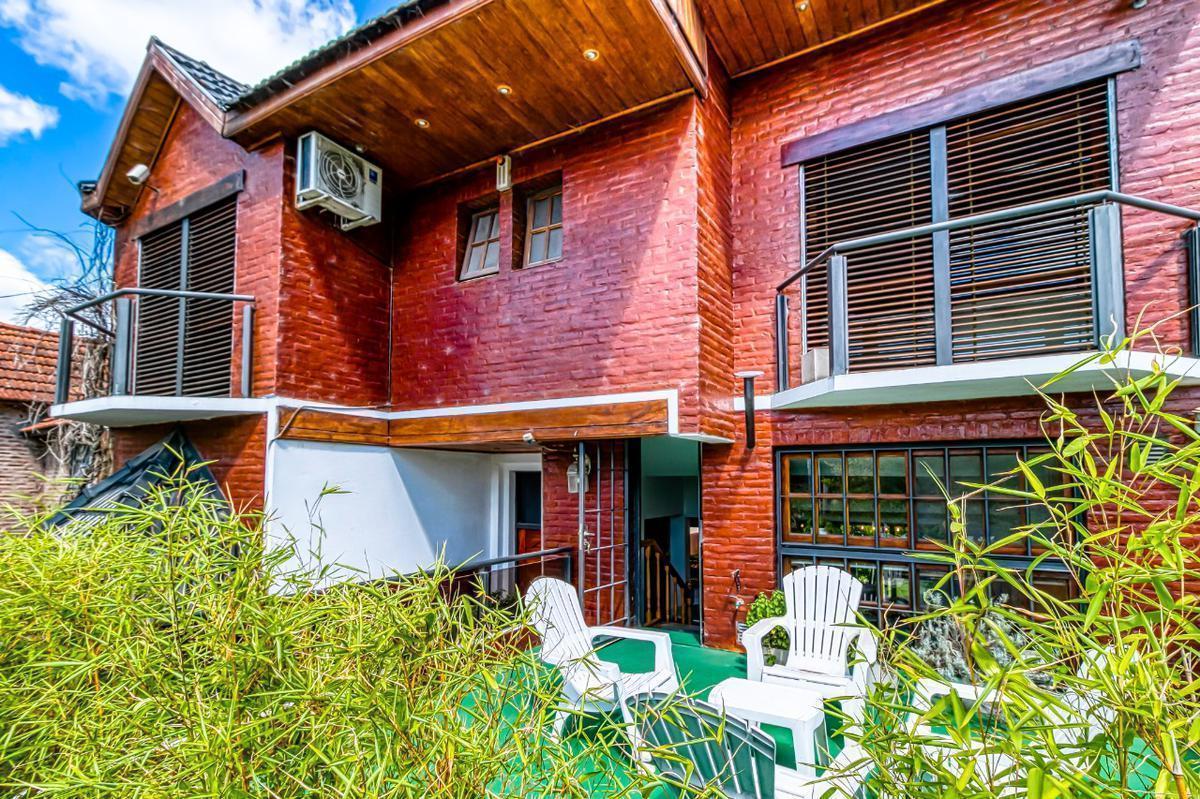 Foto de Casa de 5 ambientes en venta en City Bell, imagen 3