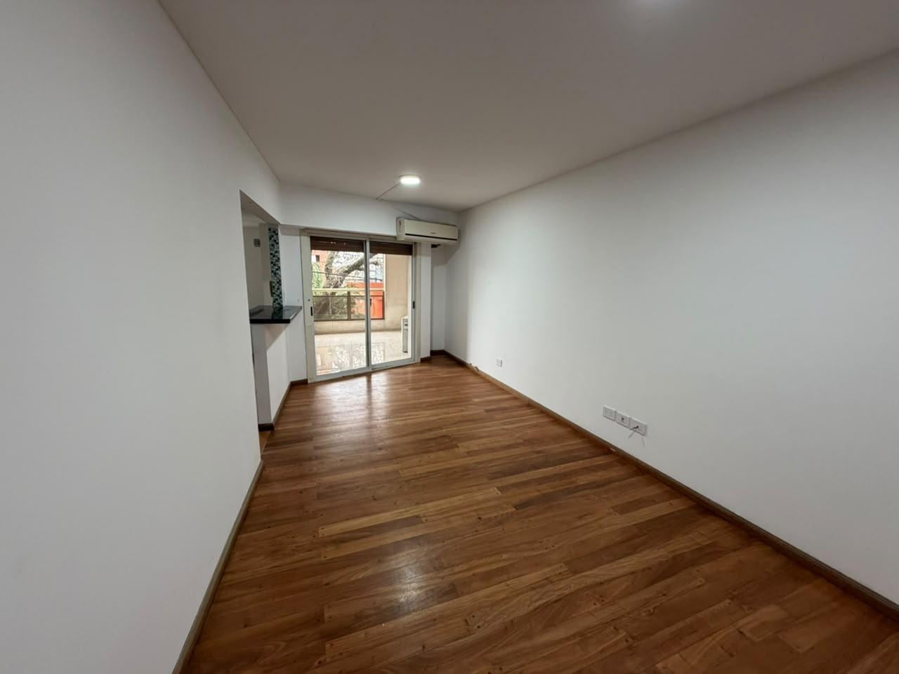 Foto de Departamento de 3 ambientes en venta en La Plata, imagen 3