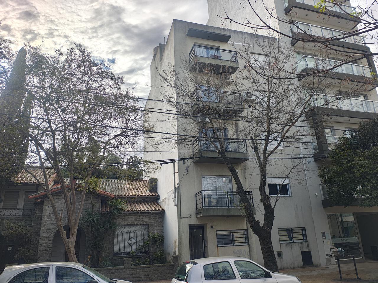 Foto de Departamento de 2 ambientes en venta en La Plata, imagen 2