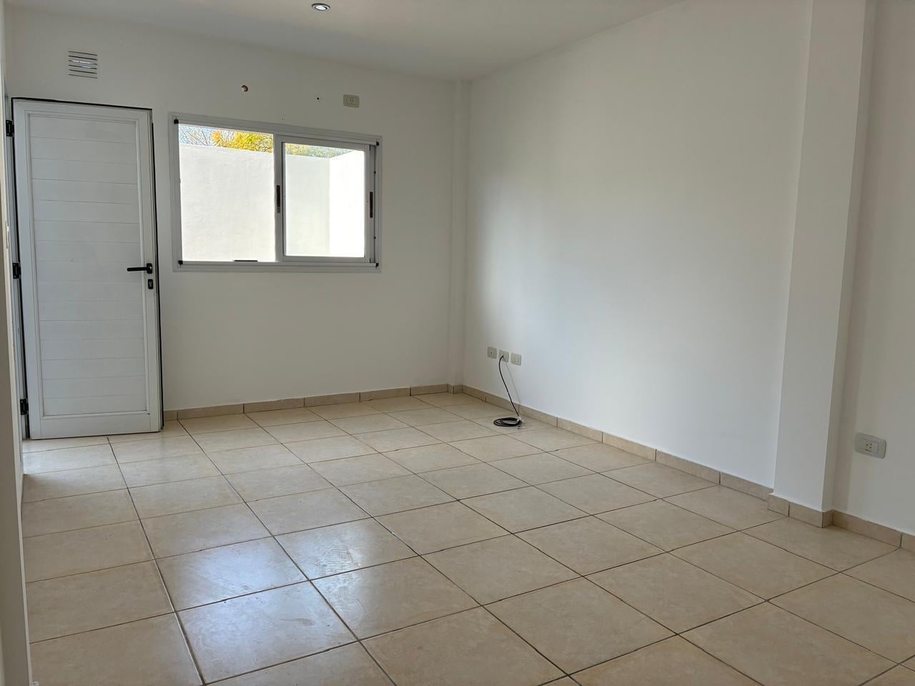 Foto de Departamento en planta baja con patio – Próximo a Avenida 19 La Plata, imagen 3