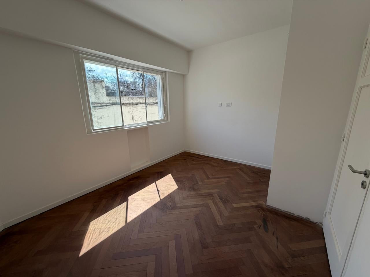 Foto de Departamento de 2 ambientes en venta en La Plata, imagen 2