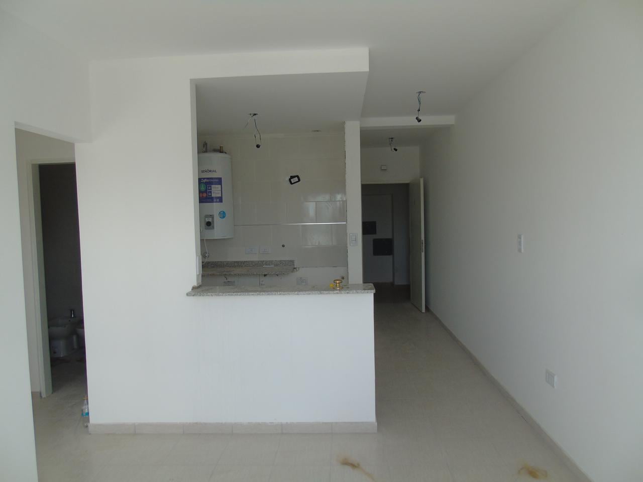 Foto de Departamento en alquiler en La Plata calle 40 e/ 5 y 6 Daal Bienes, imagen 1