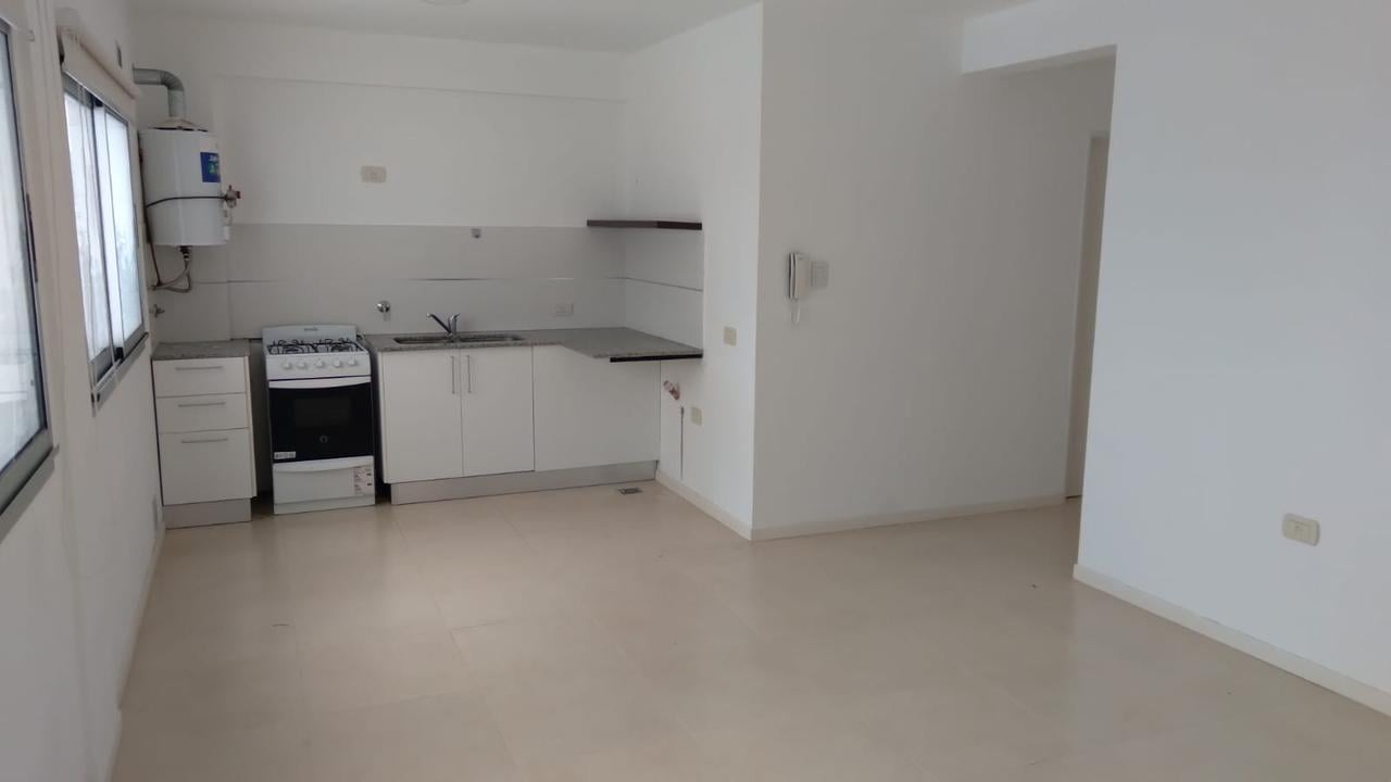 Foto de Departamento en alquiler en La Plata - Dacal Bienes Raíces, imagen 5